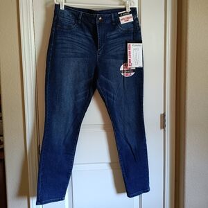 D. Jeans. Dark Blue Women's Jeans. NWT.Size 16